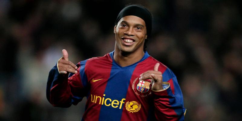 Giới thiệu siêu sao Ronaldinho hợp tác cùng thương hiệu New88
